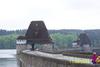 Von Hessen aus sind wir gemtlich Richtung Emsland gestartet.

An der Mhnetalsperre legten wir eine lngere Rast ein und erkundeten zu Fu dieses historische Bauwerk.

Whrend am Anfang der Reise es immer wieder mal regnete, wurde das Wetter immer besser, je weiter wir in den Norden vorstieen.

In den Folgetagen konnten wir ein phnomenal gutes Wetter genieen; die Sonnencreme hatten wir nicht umsonst mitgenommen. :-)