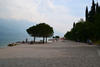 Spaziergang am Badestrand in Limone